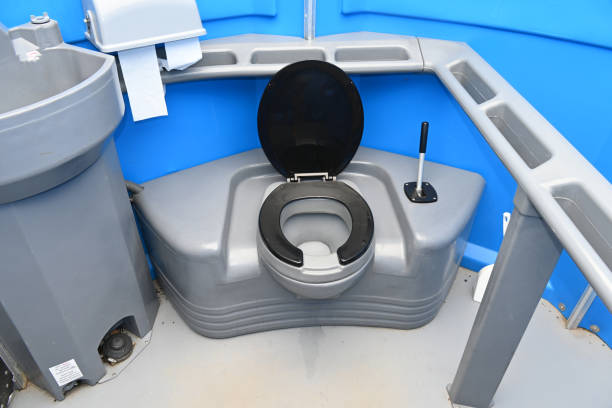Porta potty delivery and setup in Rio Dell, CA